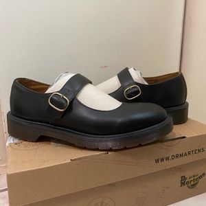 Dr. Martens Airwalk INDICA Black Noir Vintage Smooth